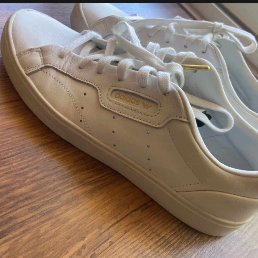 Adidas sleek, white, 8.5
